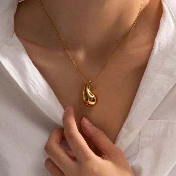 Anthropologie Jewelry - Anthro 18k Gold Plated Drop Necklace